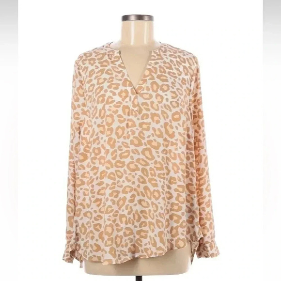 Torrid Cream Leopard Print Georgette Hi-Low Pullover Blouse Size M 00 - Picture 3 of 6